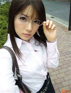 国产又色又爽的视频免费播放,伊人蕉久75影院在线播放