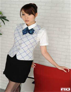 嫩模不雅视频,强奷清纯美女h系列小说