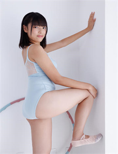 《早乙女由依双马尾后入》