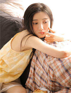 《欧美性感高跟美女》